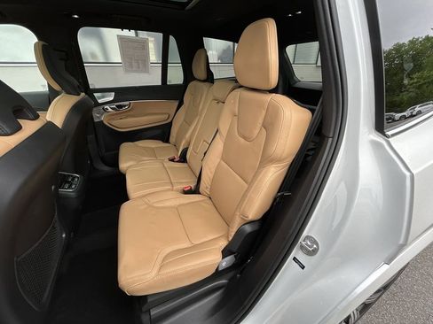 Certified 2023 Volvo XC90 B6 Ultimate w/ Protection Package AWD/4WD image 23