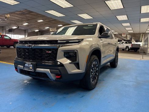 New 2026 Chevrolet Traverse Z71 w/ LPO, Floor Liner Package image 13