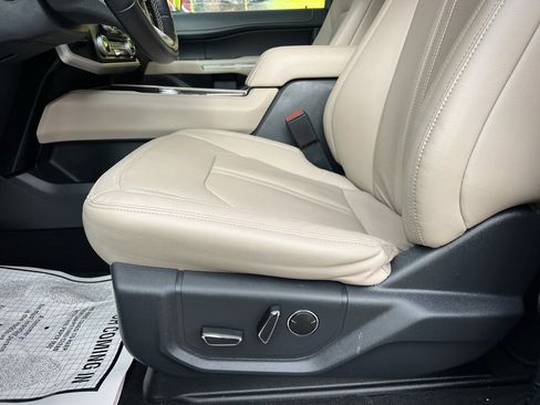 Used 2024 Ford Expedition Max Limited image 52