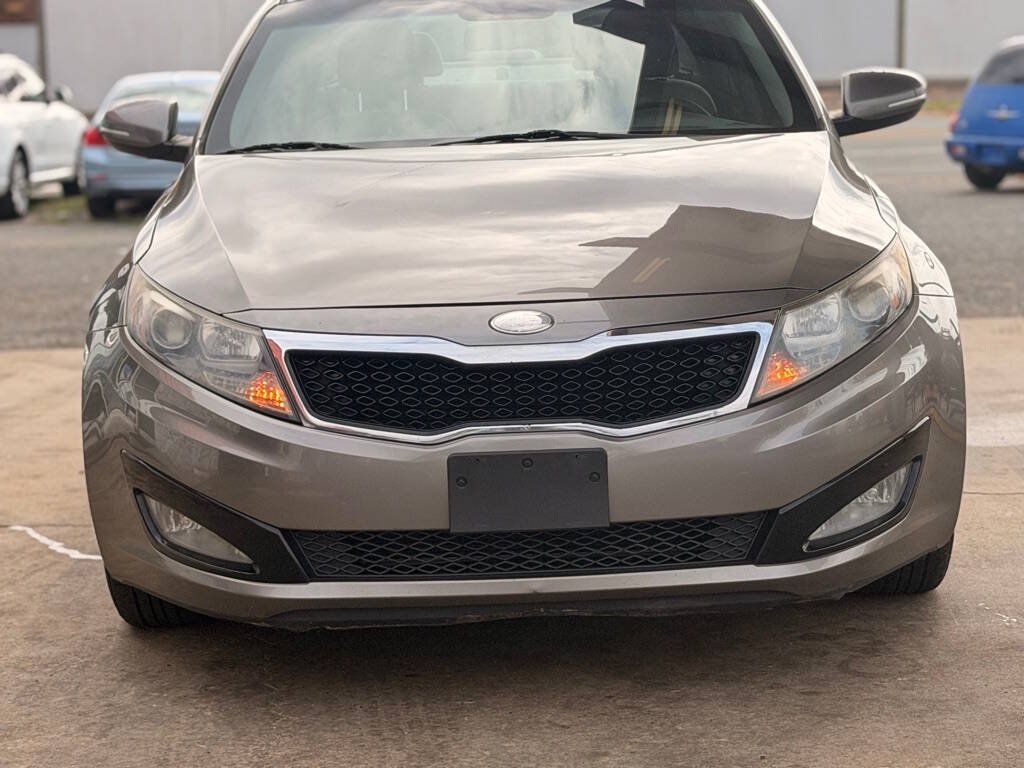 Used 2013 Kia Optima LX FWD image 3