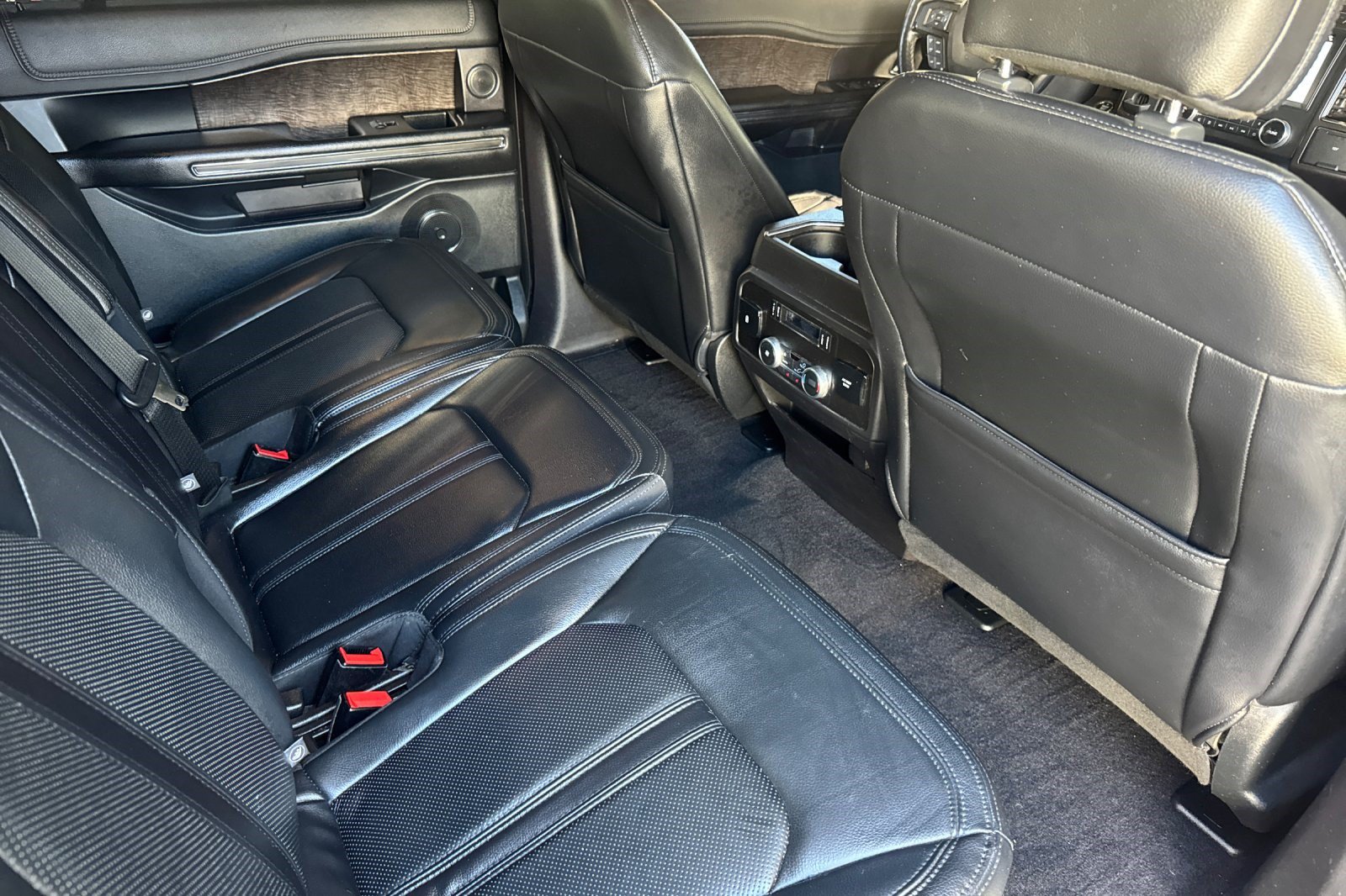 Used 2019 Ford Expedition Max Limited RWD image 32