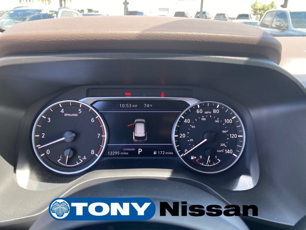 Used 2023 Nissan Rogue SV FWD image 15