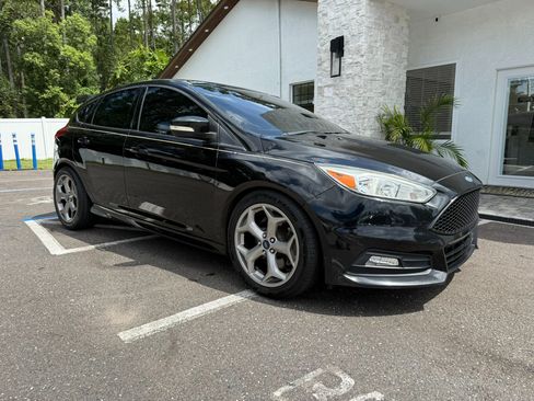 Used 2018 Ford Focus ST image 16