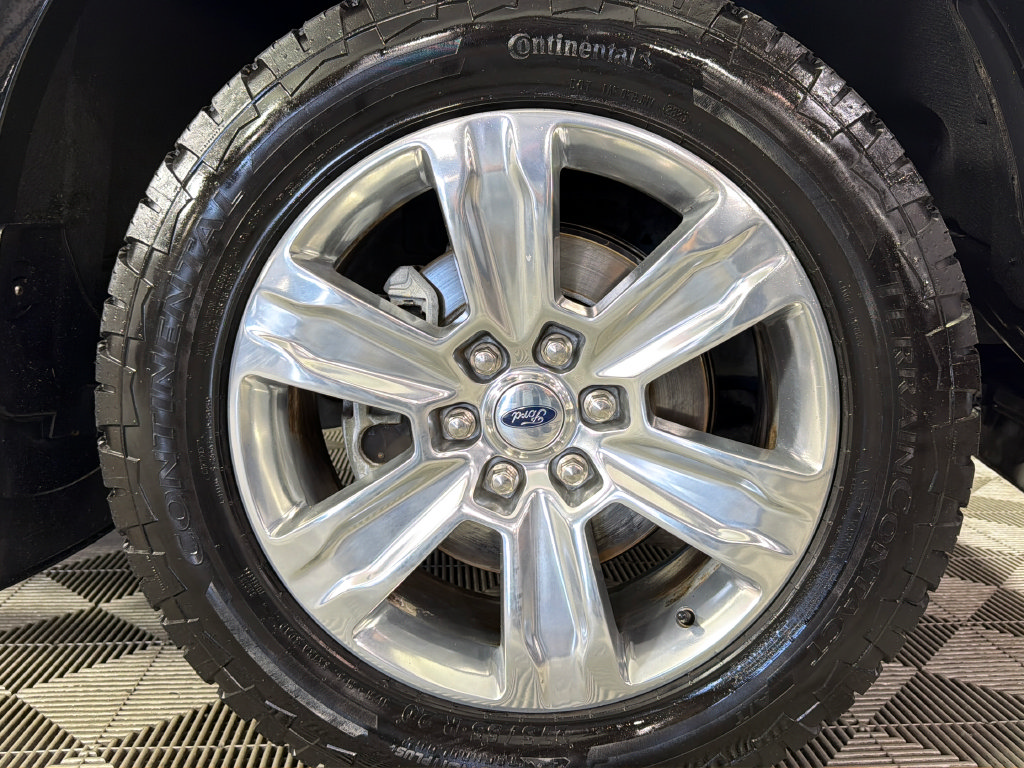 Used 2018 Ford F150 Platinum w/ Equipment Group 701A Luxury AWD/4WD image 40