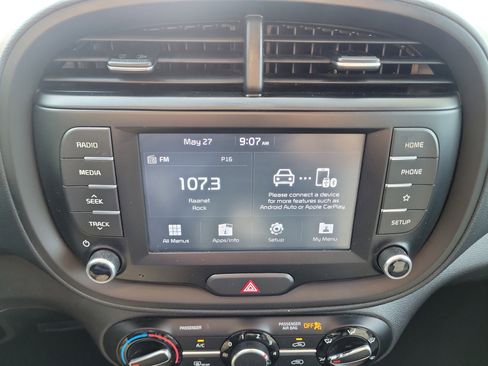 Used 2020 Kia Soul LX FWD image 31