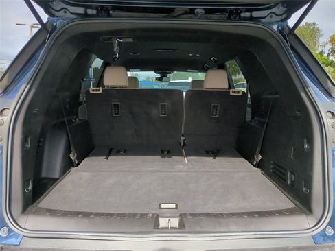 Used 2022 Chevrolet Traverse LS w/ Midnight/Sport Edition image 14