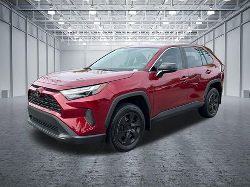 Used 2025 Toyota RAV4 LE image 3