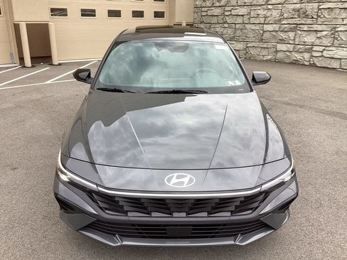 New 2026 Hyundai Elantra SEL Sport Premium FWD image 3