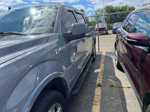 Used 2019 Ford F150 Lariat w/ Equipment Group 502A Luxury AWD/4WD image 7