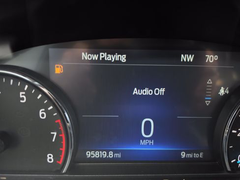 Used 2023 Ford Explorer XLT w/ Equipment Group 202A AWD/4WD image 22