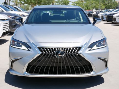 Certified 2025 Lexus ES 300h w/ Premium Package FWD image 19