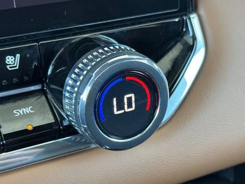 Used 2024 GMC Canyon AT4 w/ AT4 Premium Package image 30