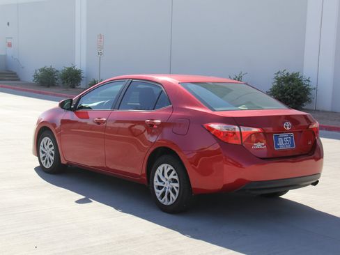 Used 2017 Toyota Corolla LE image 7