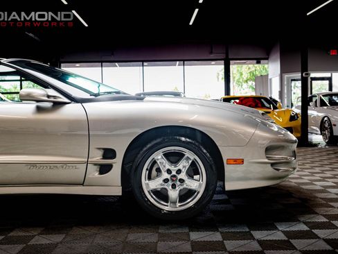 Used 2002 Pontiac Firebird Formula RWD image 24