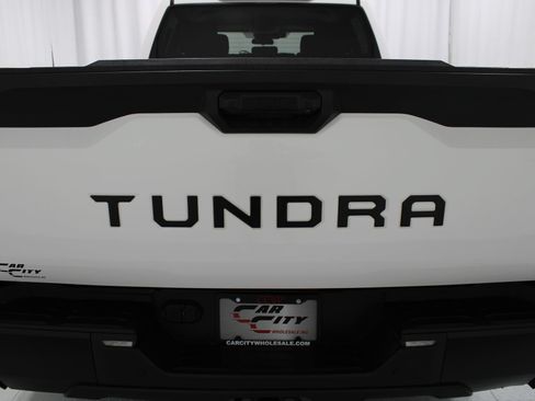 Used 2022 Toyota Tundra SR5 w/ Convenience Package RWD image 7