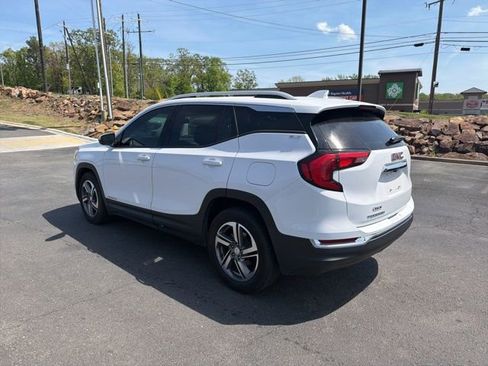 Used 2020 GMC Terrain SLT w/ Preferred Package image 2