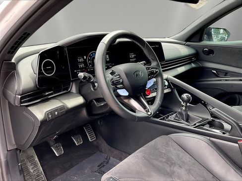 Used 2025 Hyundai Elantra N FWD image 16