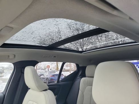 New 2026 Volvo XC40 B5 Plus w/ Protection Package Premier AWD/4WD image 13
