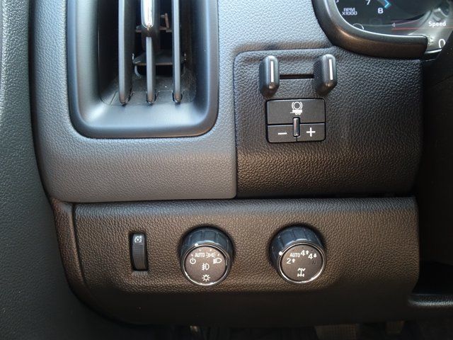 Used 2022 Chevrolet Colorado Z71 AWD/4WD image 25