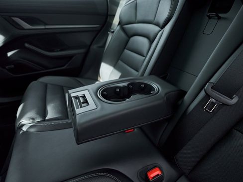 Used 2025 Porsche Taycan Turbo S w/ Premium Package image 51