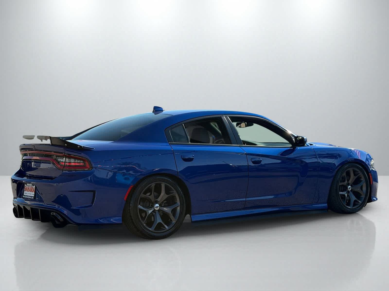 Used 2019 Dodge Charger R/T RWD image 7