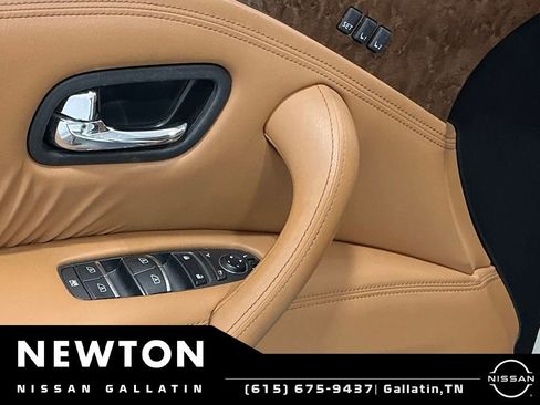 Used 2016 INFINITI QX80 2WD w/ Signature Edition Package image 49