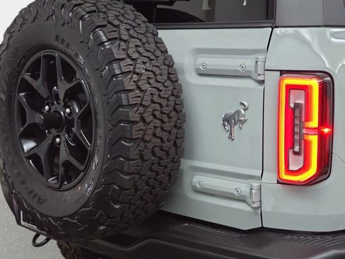 Used 2023 Ford Bronco Badlands AWD/4WD image 35