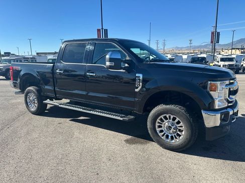 Used 2021 Ford F250 XLT w/ XLT Premium Package AWD/4WD image 5