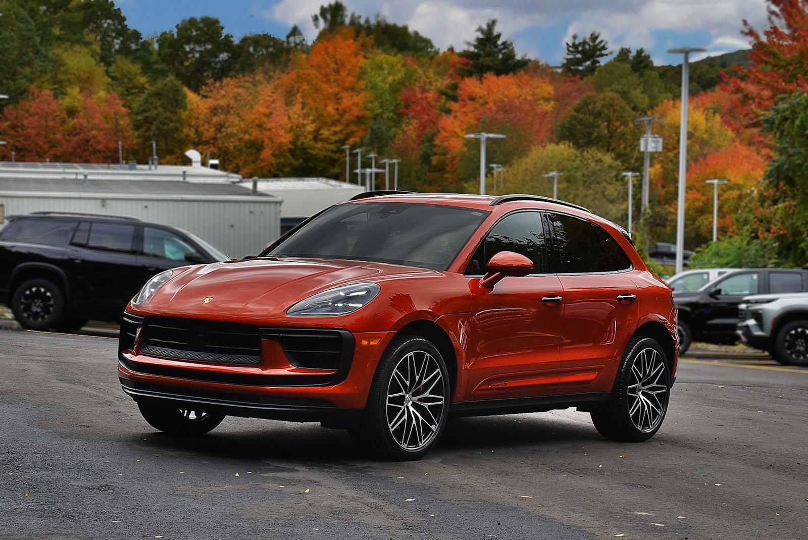 Used 2024 Porsche Macan S AWD/4WD image 16