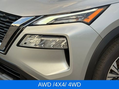 Used 2023 Nissan Rogue SV AWD/4WD image 12