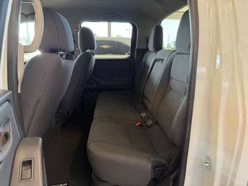 Used 2022 Nissan Frontier S w/ Technology Package RWD image 21