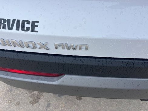 New 2026 Chevrolet Equinox LT w/ LPO, Floor Liner Package image 7