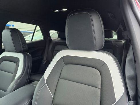 New 2025 Chevrolet Blazer EV LT image 22