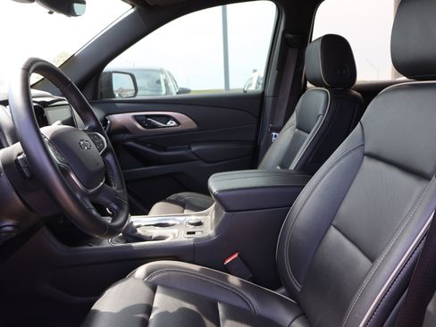 Used 2023 Chevrolet Traverse Premier w/ Redline Edition AWD/4WD image 25