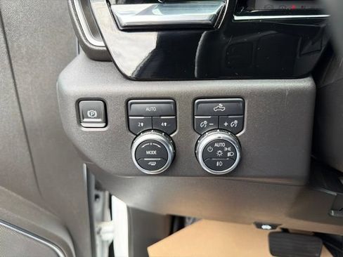 Certified 2024 GMC Sierra 1500 Elevation w/ LPO, GMC Protection Package AWD/4WD image 25