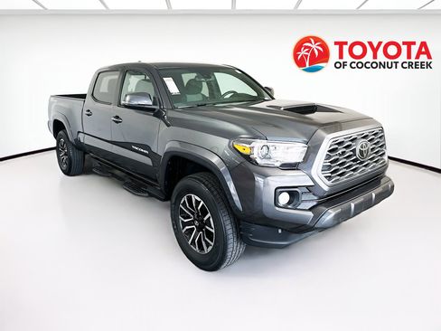 Used 2022 Toyota Tacoma TRD Sport w/ Technology Package RWD image 1