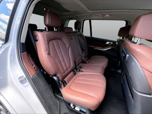 Used 2020 BMW X7 xDrive40i w/ Cold Weather Package AWD/4WD image 21