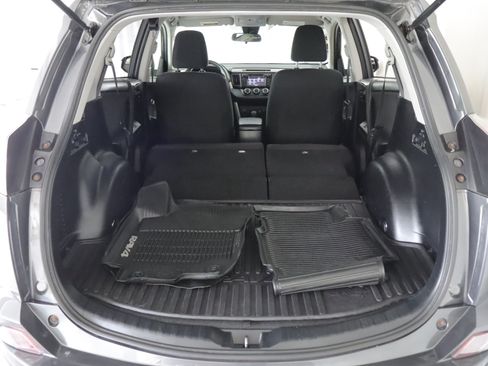 Used 2018 Toyota RAV4 LE w/ All Weather Liner Package AWD/4WD image 19