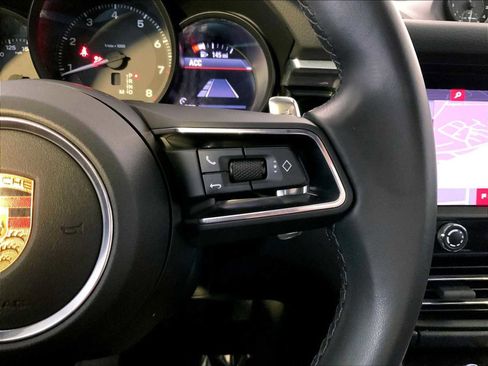 Certified 2023 Porsche Macan image 28