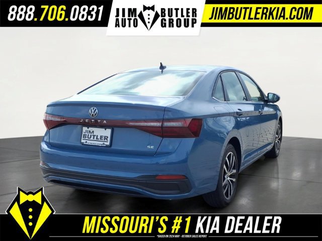 Used 2025 Volkswagen Jetta SE FWD image 23