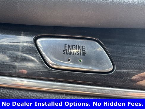 Used 2023 Buick Enclave Essence w/ Sport Touring Edition FWD image 20