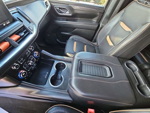 Used 2021 GMC Yukon XL AT4 w/ LPO, Illumination Package image 18