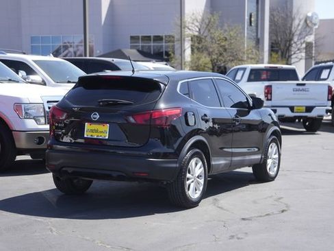 Used 2019 Nissan Rogue Sport S w/ Appearance Package image 6