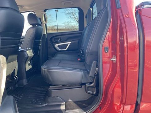 Used 2018 Nissan Titan PRO-4X image 24
