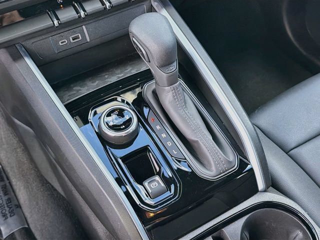 Used 2023 Chevrolet Colorado Trail Boss w/ Advanced Trailering Package AWD/4WD image 17