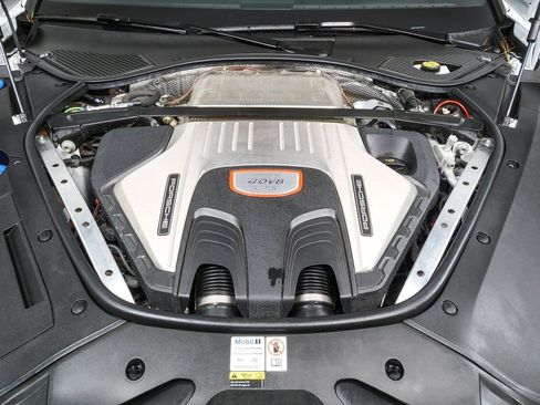 Certified 2023 Porsche Panamera GTS image 36