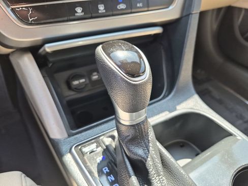 Used 2017 Hyundai Sonata SE w/ Cargo Package FWD image 23