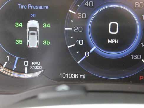 Used 2019 Cadillac Escalade Luxury image 29