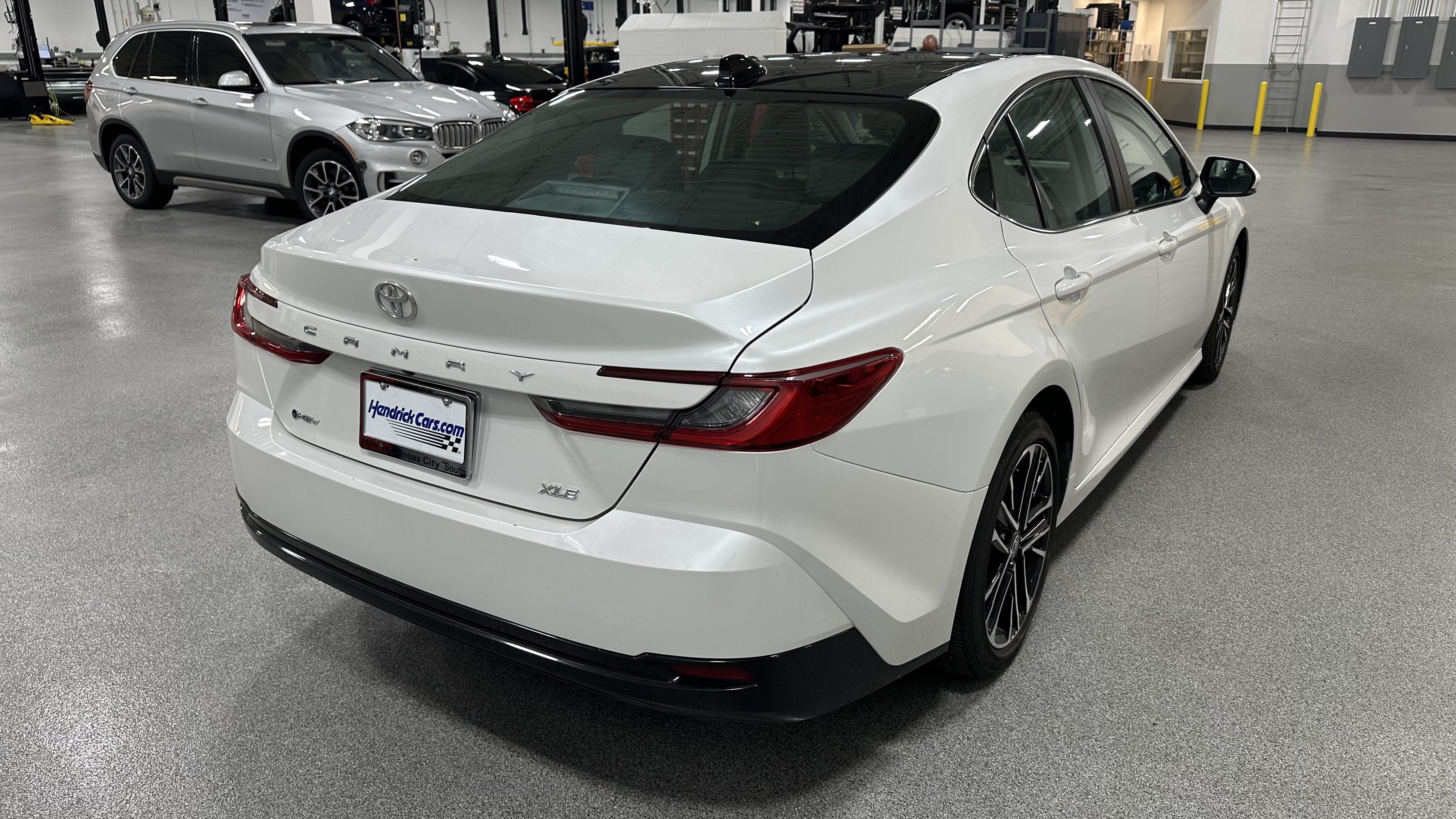 Used 2026 Toyota Camry XLE FWD image 10