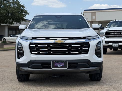 Used 2025 Chevrolet Equinox LT w/ Safety and Technology Package FWD image 9